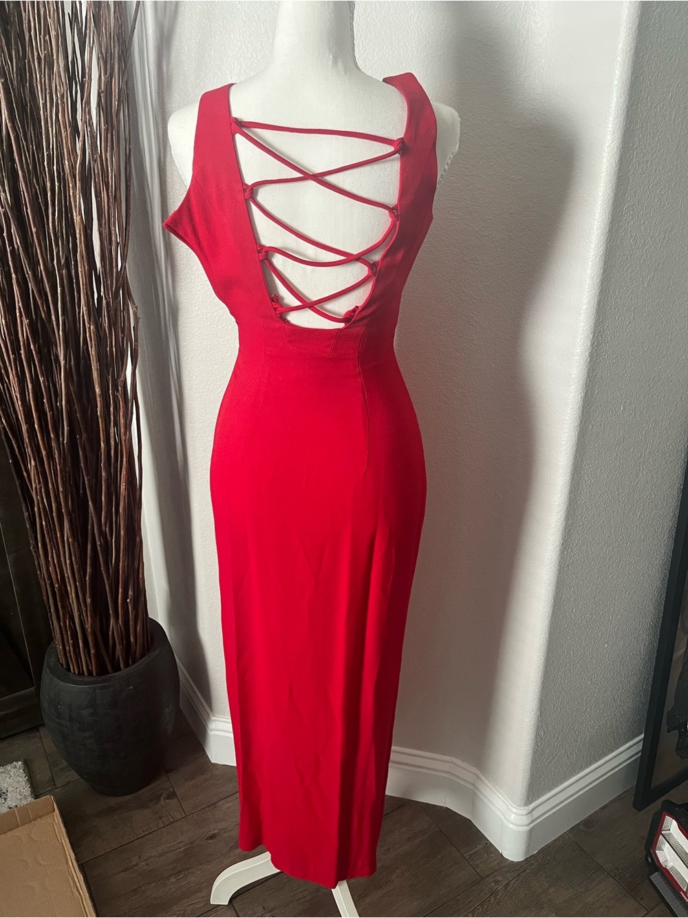 Jessica McClintock Bold Red Sleeveless V-Neck Maxi Gown - Picture 2 of 5